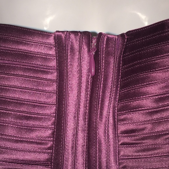 BCBGMAXAZRIA Ria Halter Mini Formal Dress Size 4 - Picture 7 of 14